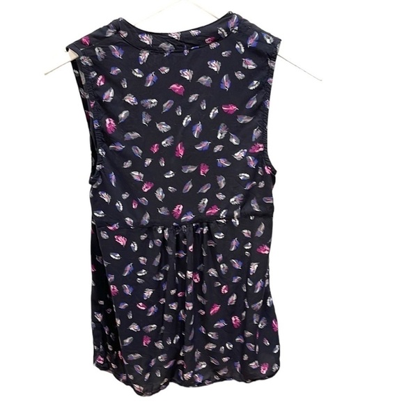 Splendid Feather Print Split Neck Sleeveless Top SZ XS Black - Picture 3 of 8